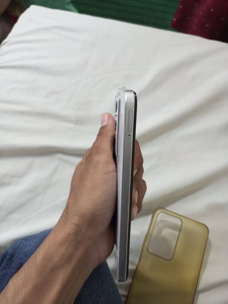 Realme C71 4