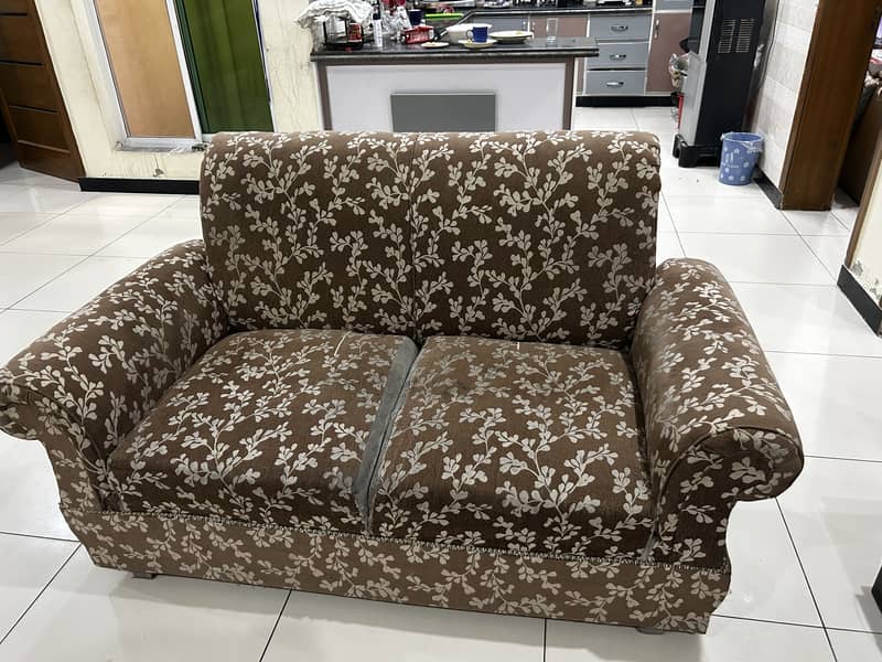 Sofa 2 seater 0