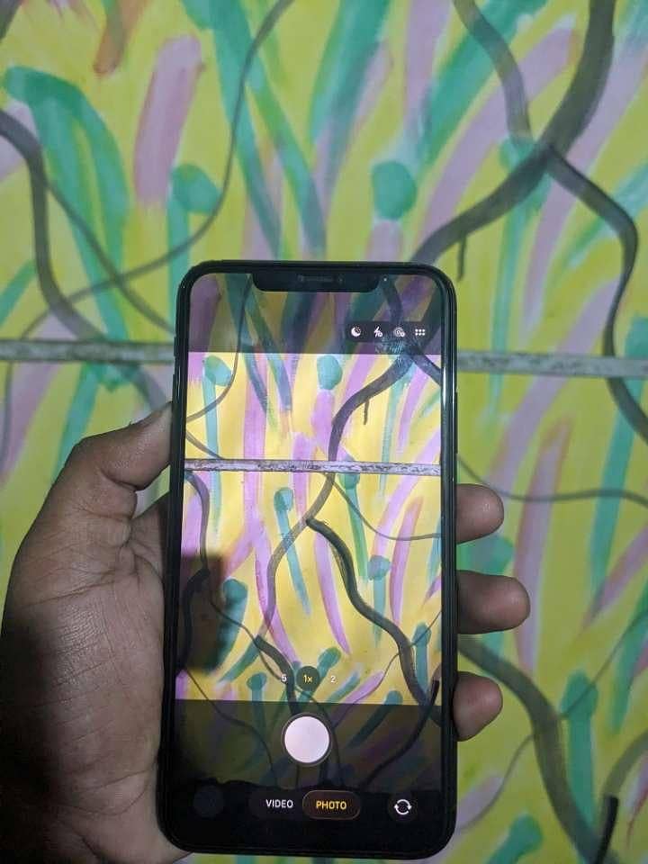 iPhone 11 Pro Max sim working 4