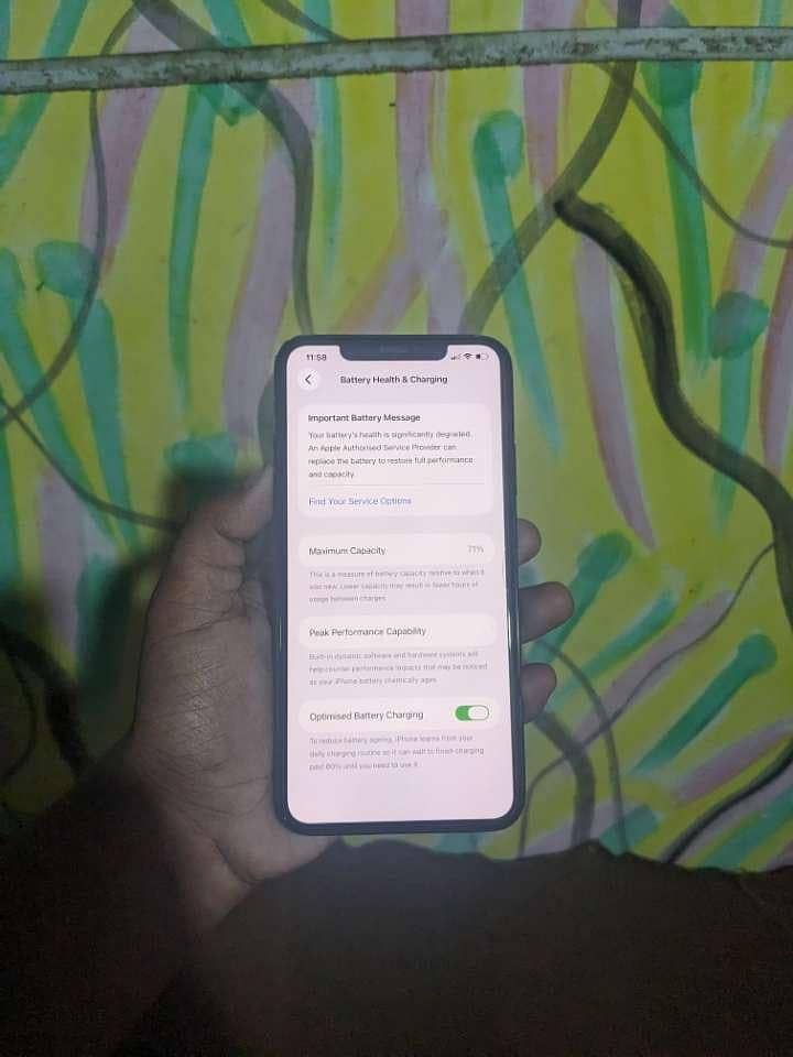 iPhone 11 Pro Max sim working 8