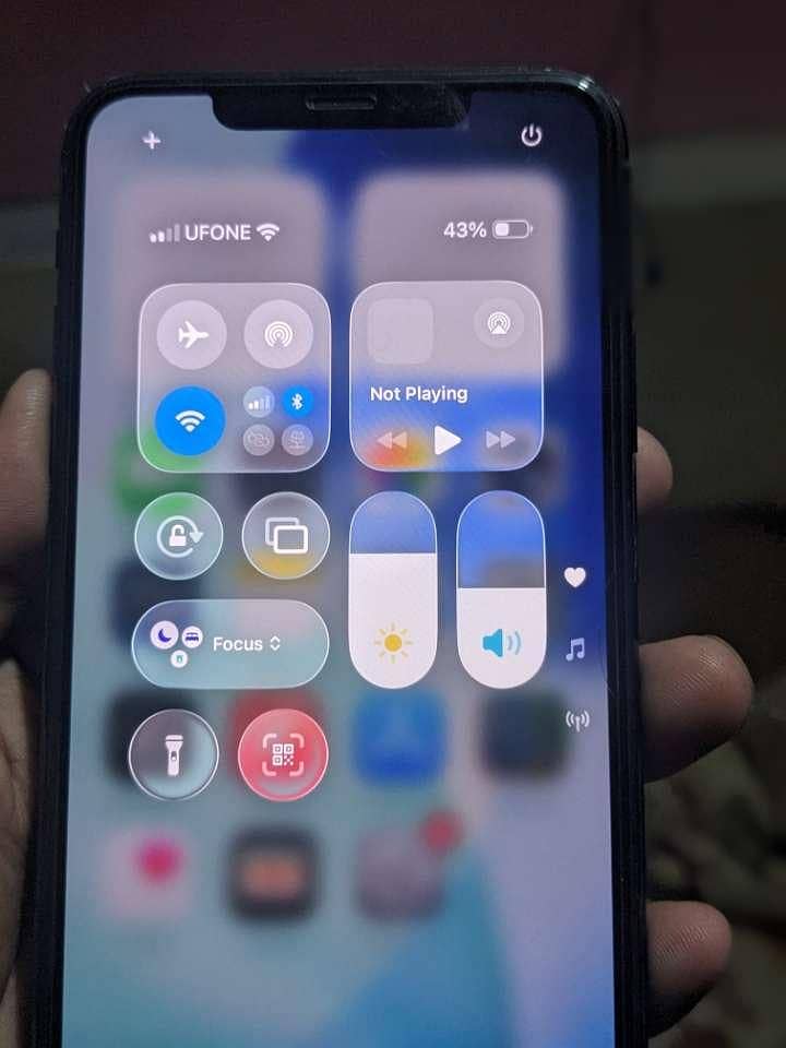 iPhone 11 Pro Max sim working 10