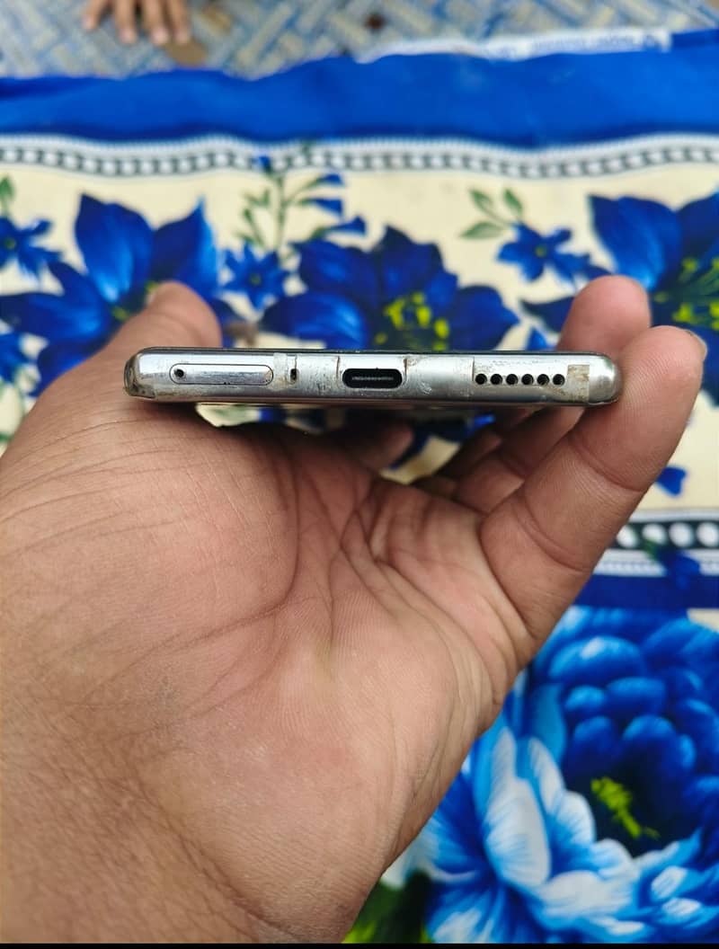 Tecno CAMON 40 Pro 3