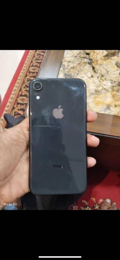 Apple iPhone XR