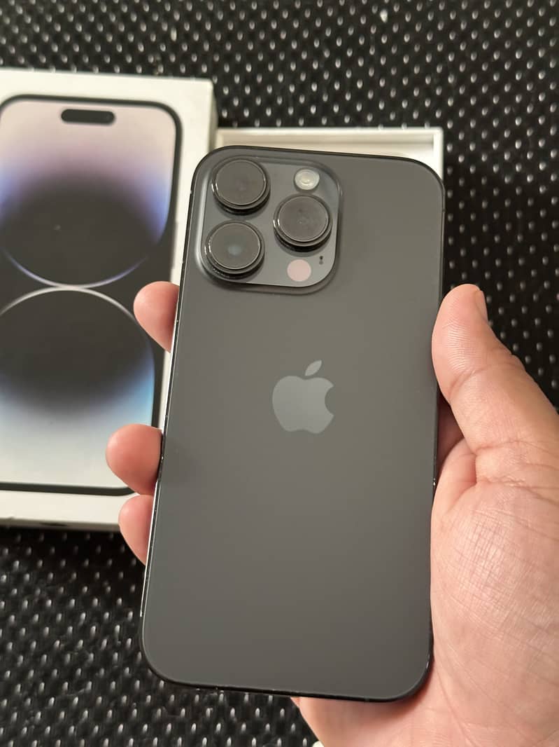 Apple iPhone 14 Pro FU 6