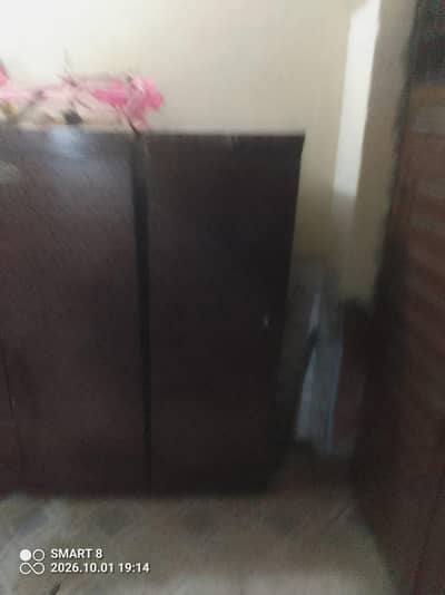 Almari 3 door sell
