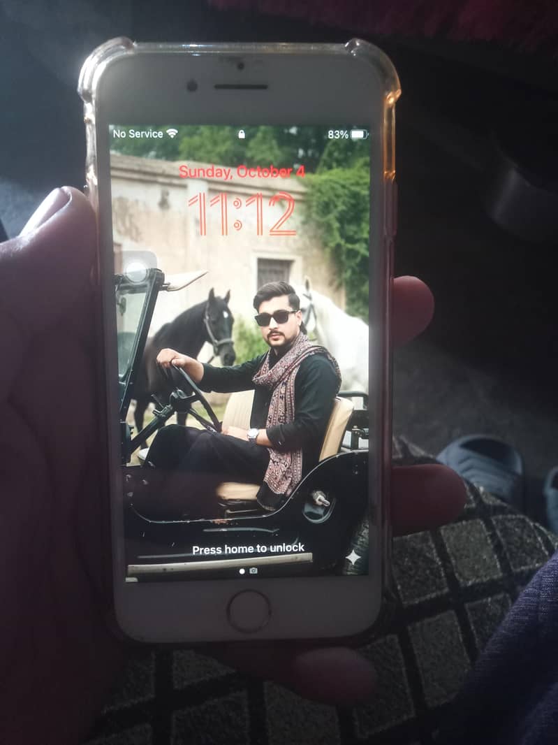 Apple iPhone 8 0