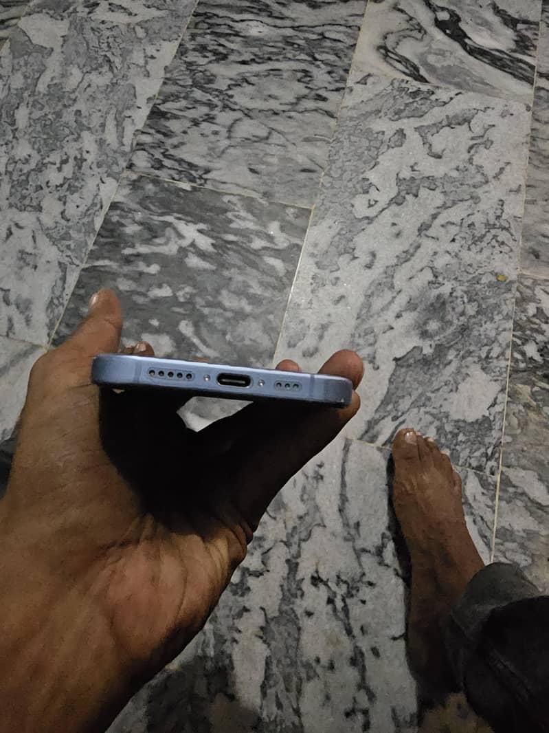 Apple iPhone 17 3