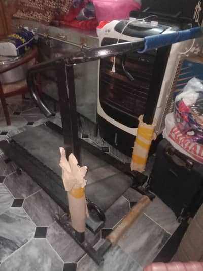 “Treadmill for Sale – Excellent Condition”