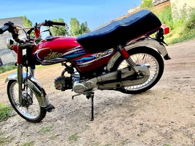 engine ma pala crack hua tha wo weld hua ha Baki bike 1 by 1 ha c