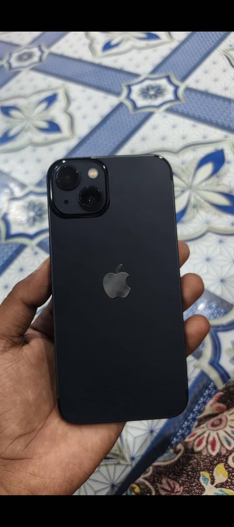 Apple iPhone 13 0