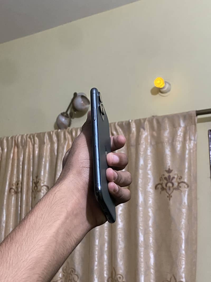 iPhone 11pro 7