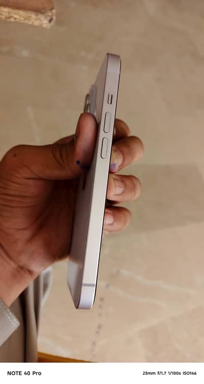Apple iPhone 14 Factory Unlock 256GB – Excellent Condition