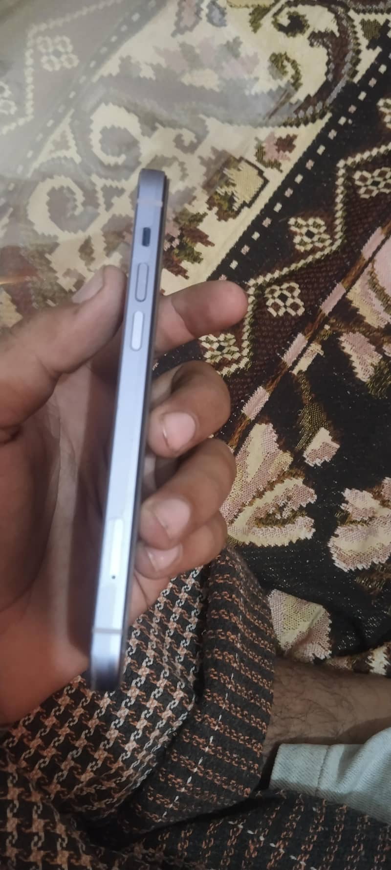 Apple iPhone 12 3