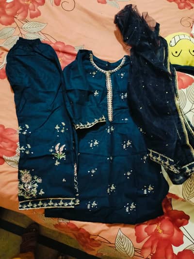 Meem shalwar kames size medium