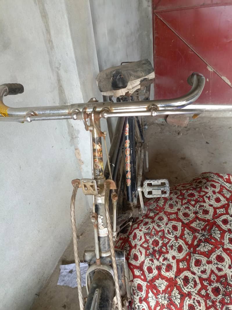 OLD BICYCLE 0