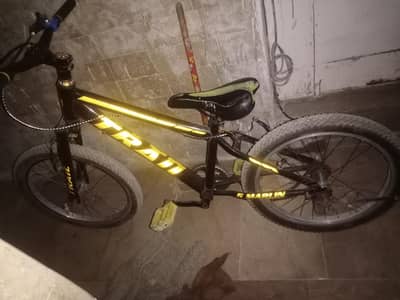 10 to 14 year trail cycle branded few month use