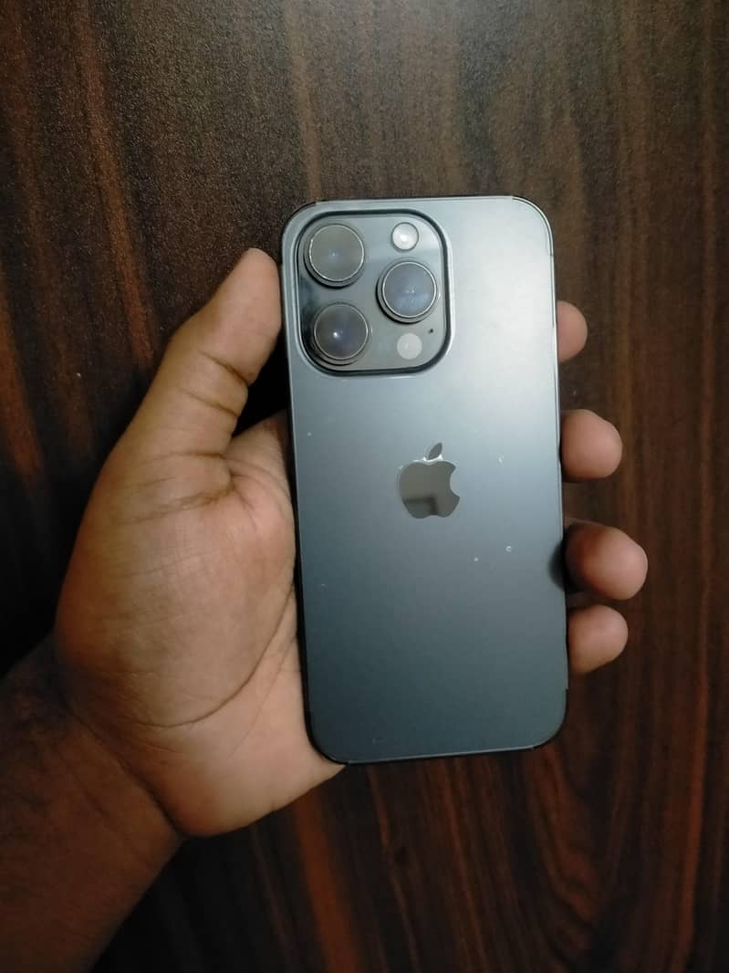 Apple iPhone 14 Pro 0