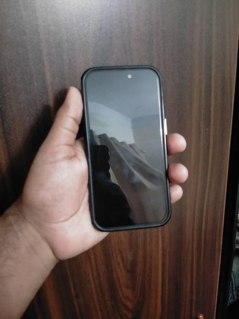 Apple iPhone 14 Pro 1
