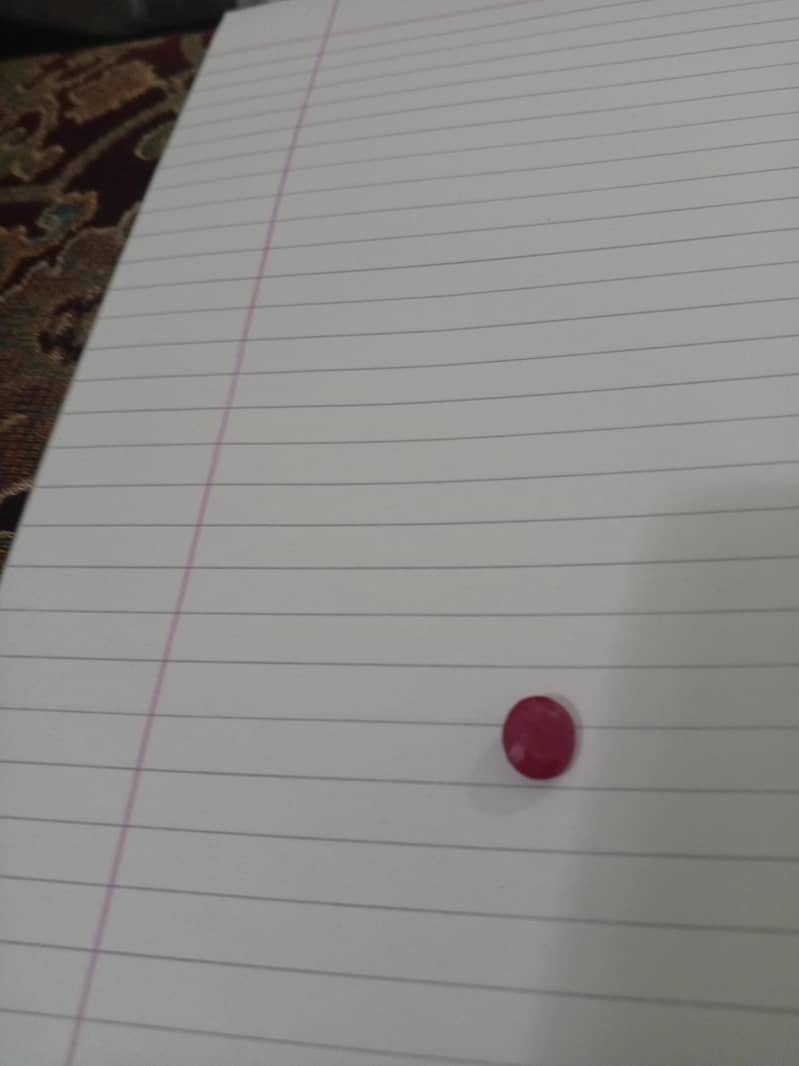 Ruby (6 karat] 0