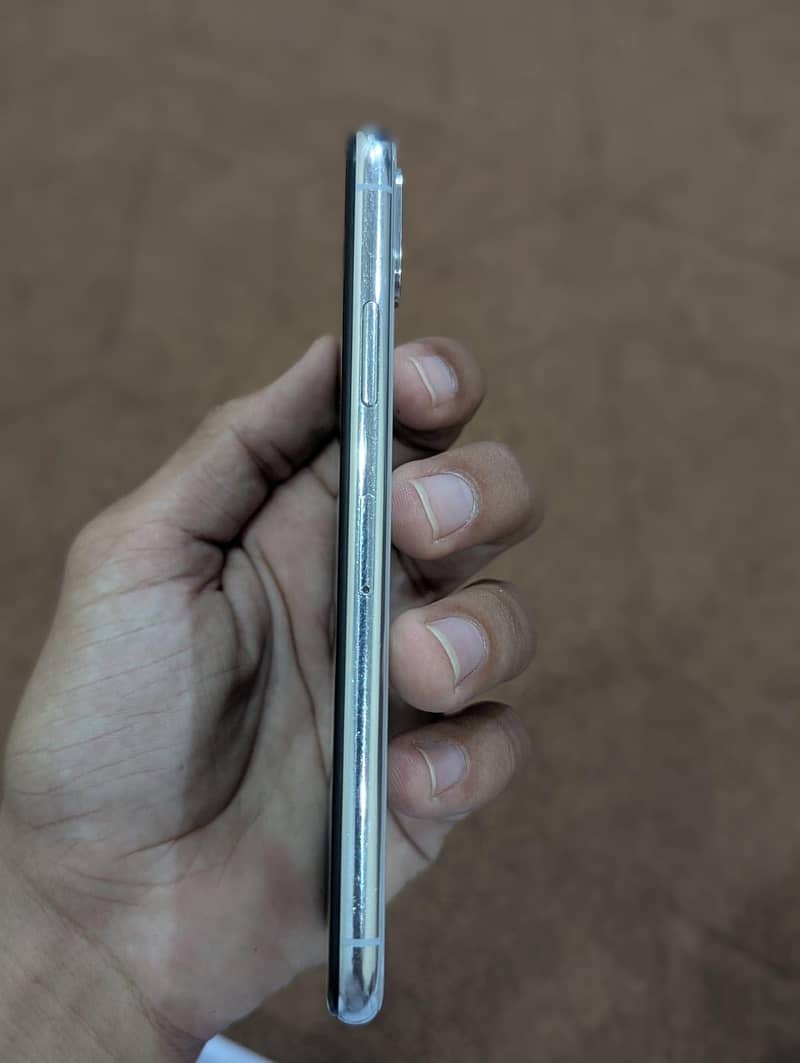 Apple iPhone X 1