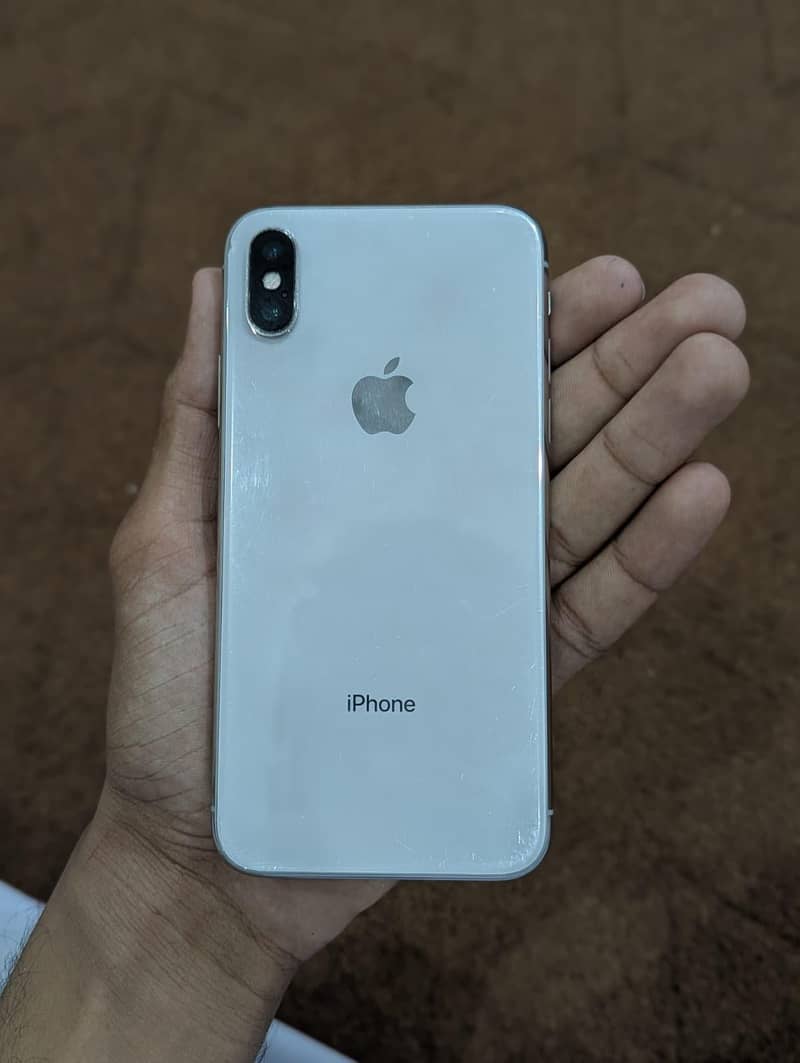 Apple iPhone X 4