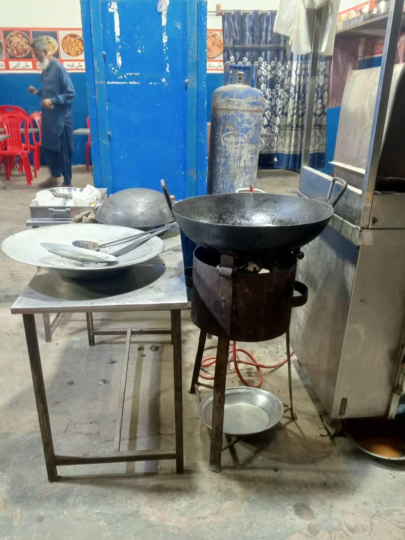 BAR B Q 4
