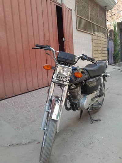 CG 125 2025 model in Excellent condition