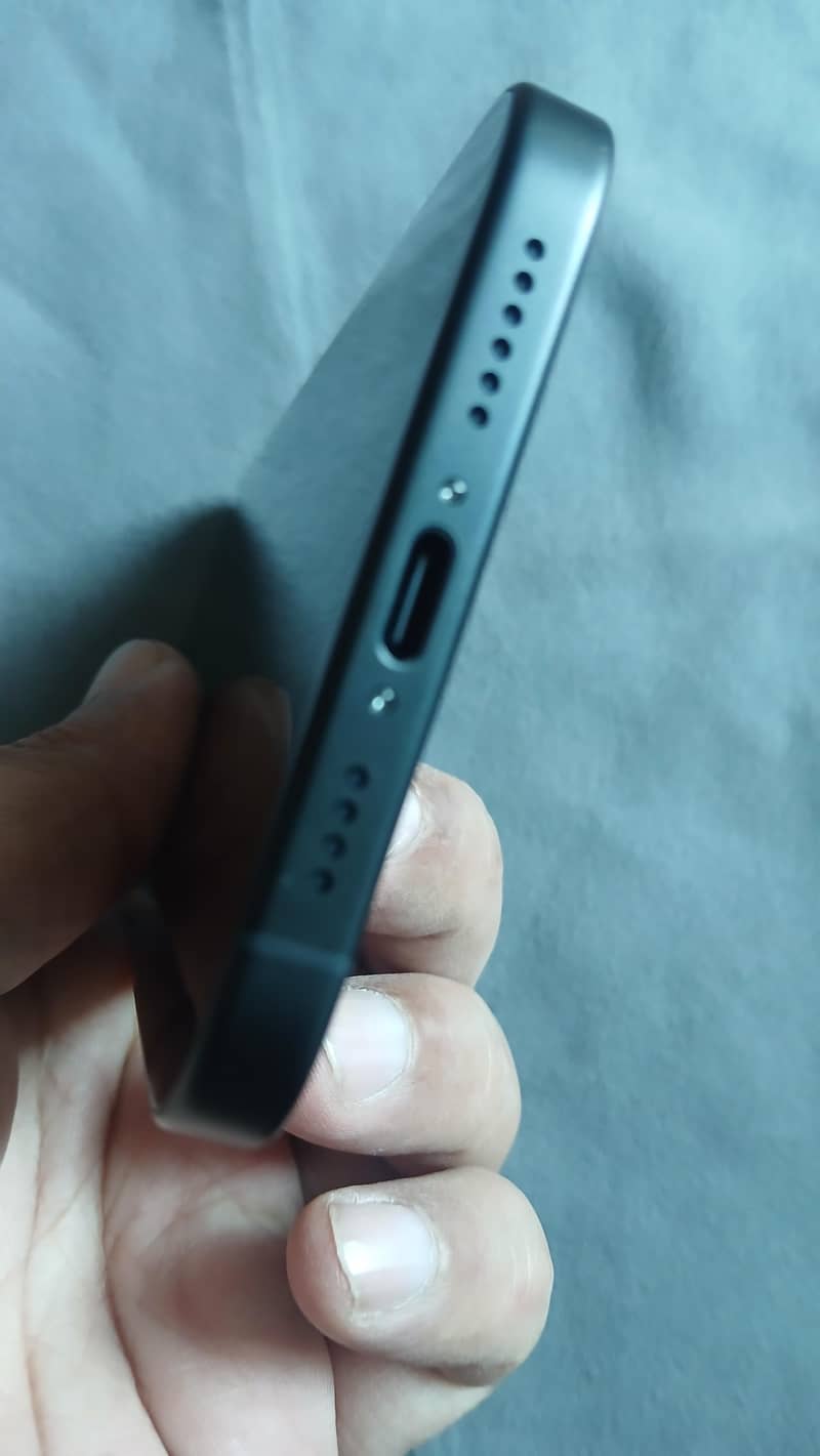 Apple iPhone 16plus 5