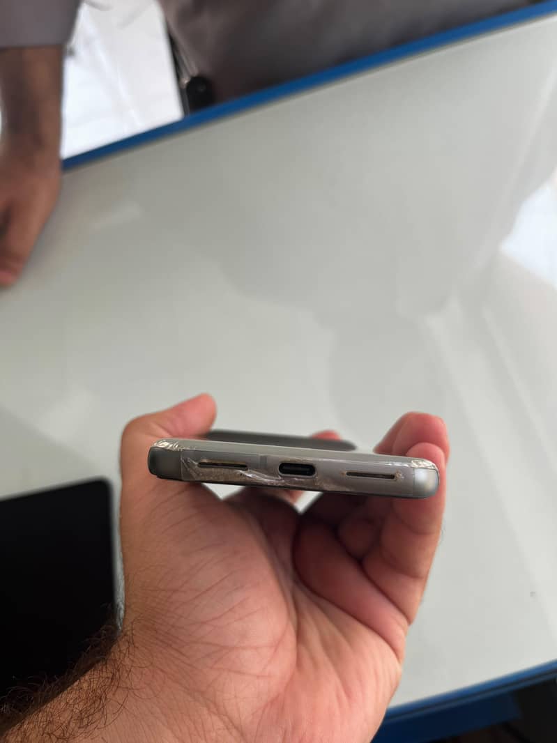 Google Pixel 8 0