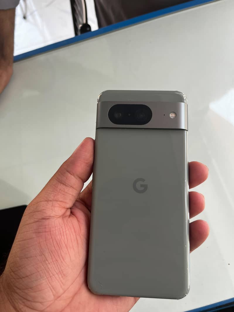 Google Pixel 8 5