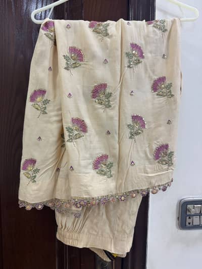 Women suit (pret) wear