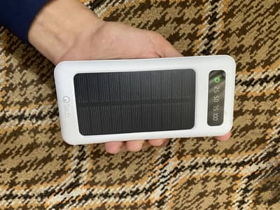 Solar charging powerbank