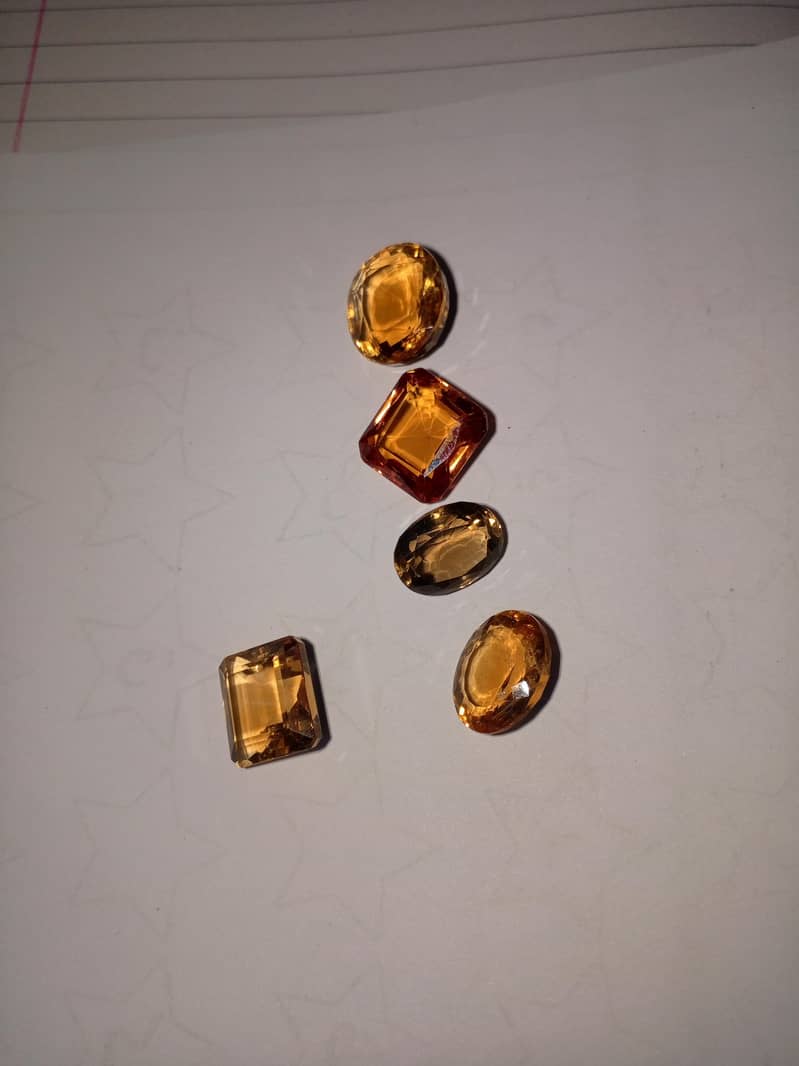 yellow topass 0