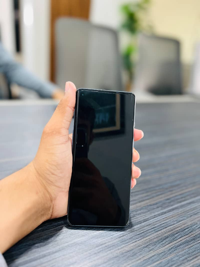 One plus 8 5G 4