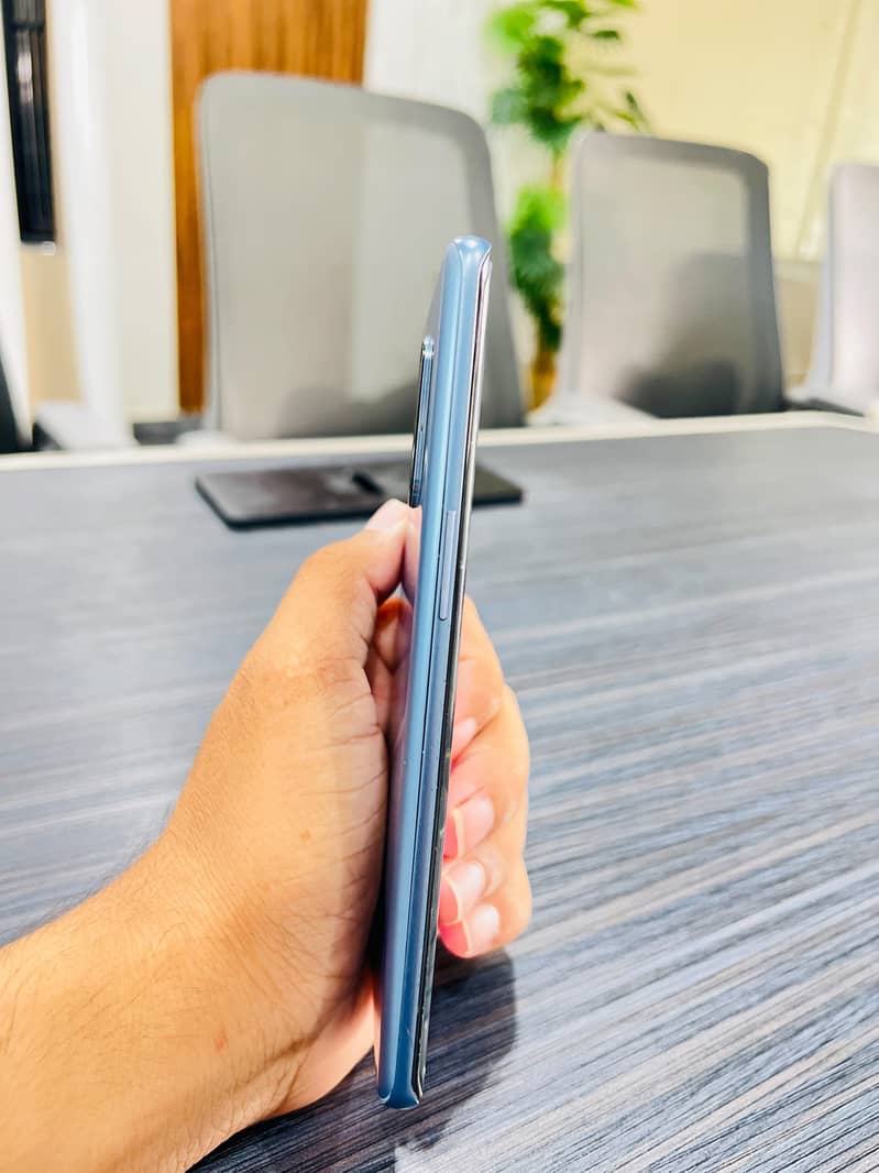 One plus 8 5G 6