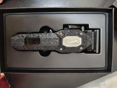 VGR V600B hair clipper and trimmer