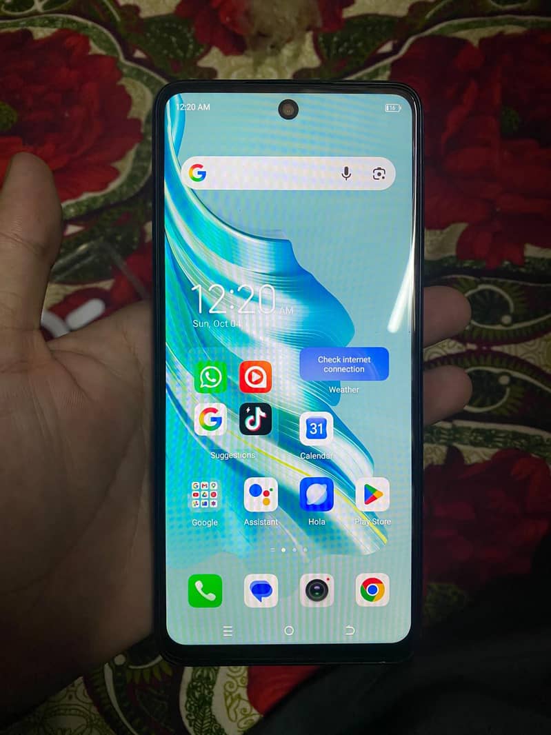 Tecno spark  20 0
