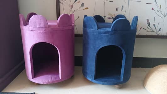 Cat/Dog house/cage wooden with foam