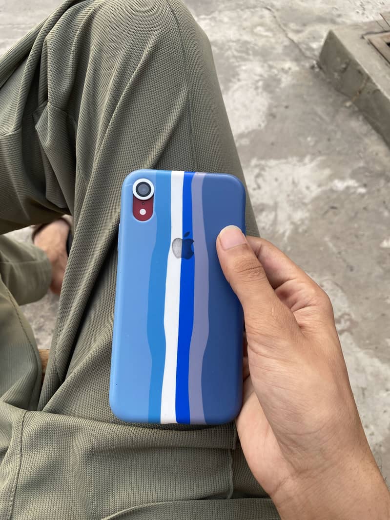 Apple iPhone XR 6