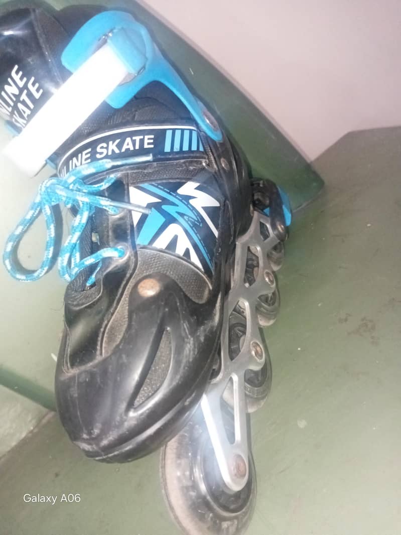 SKATING SHOES 1