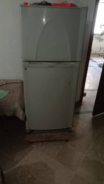 Double Door Fridge for sale Price negotable. Reasonable price