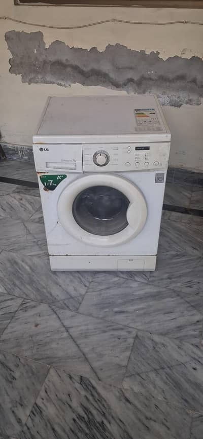 LG Washing Machine 7 KG for Sale