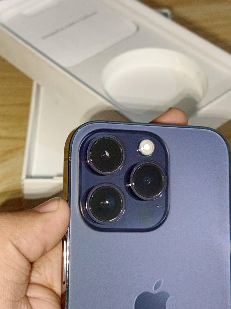 iPhone 14 Pro 1