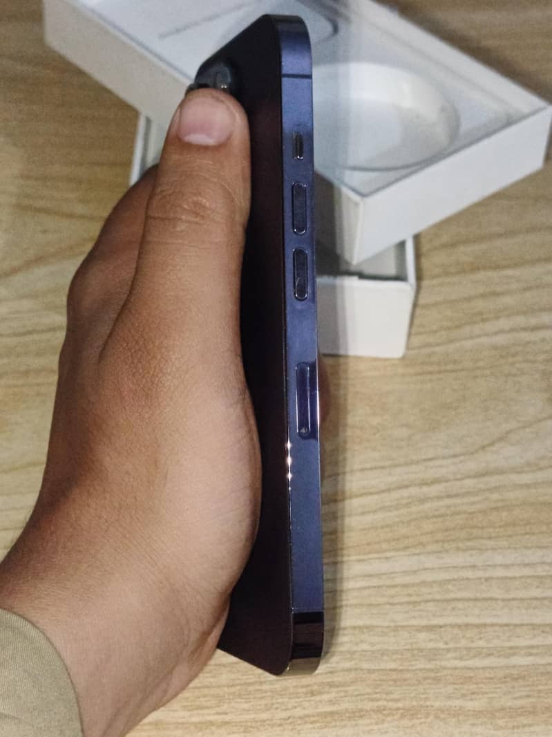 iPhone 14 Pro 5