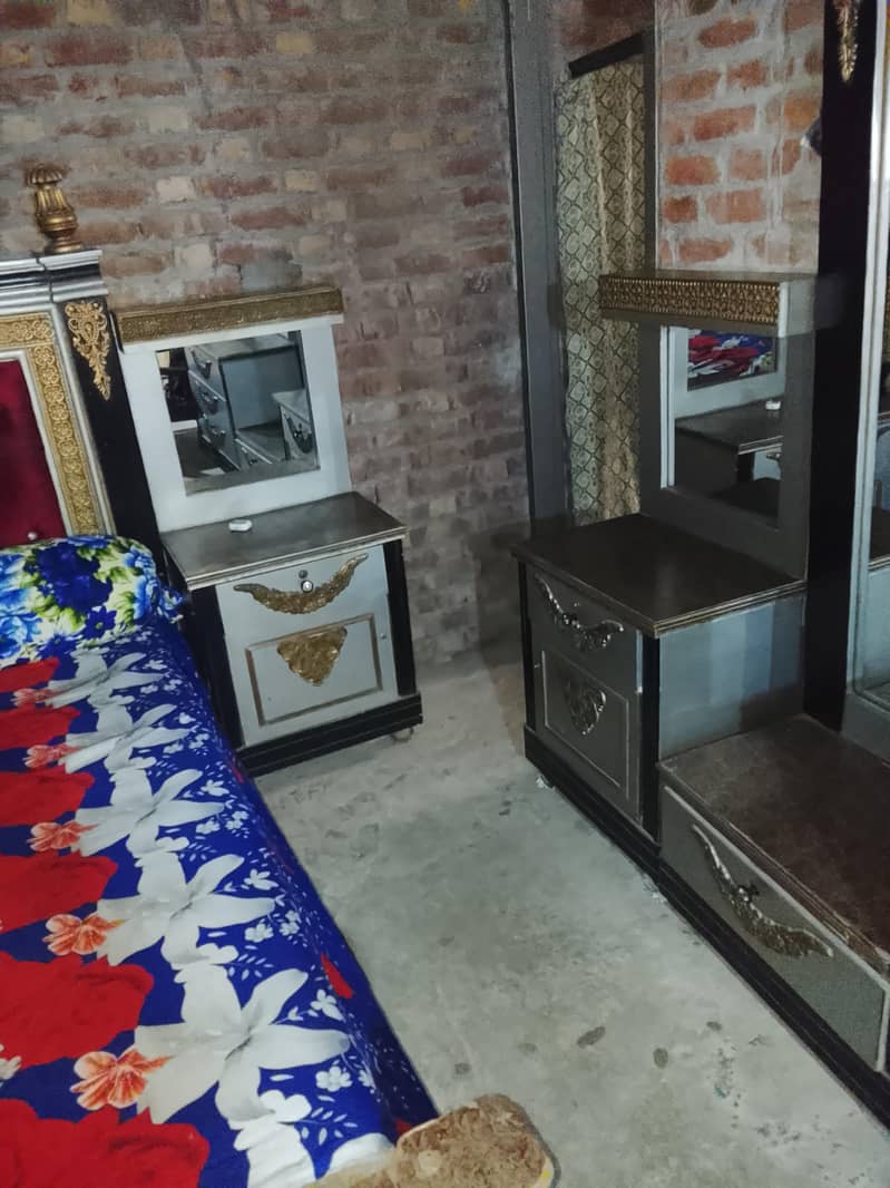 Bed side table showcase and dressing 1
