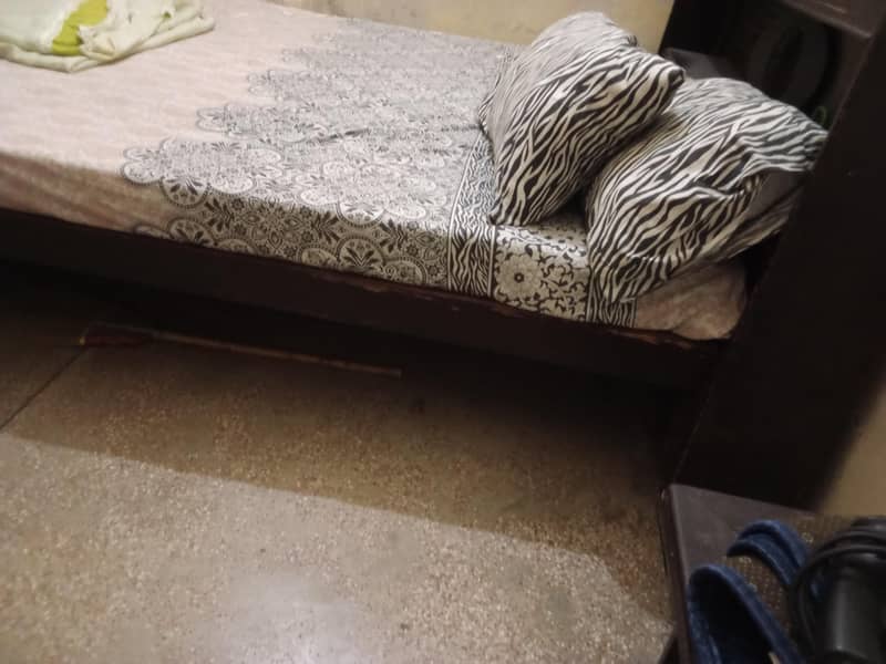 Double Bed 0
