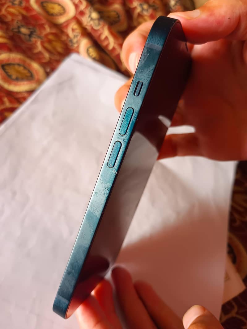 Apple iPhone 14 2