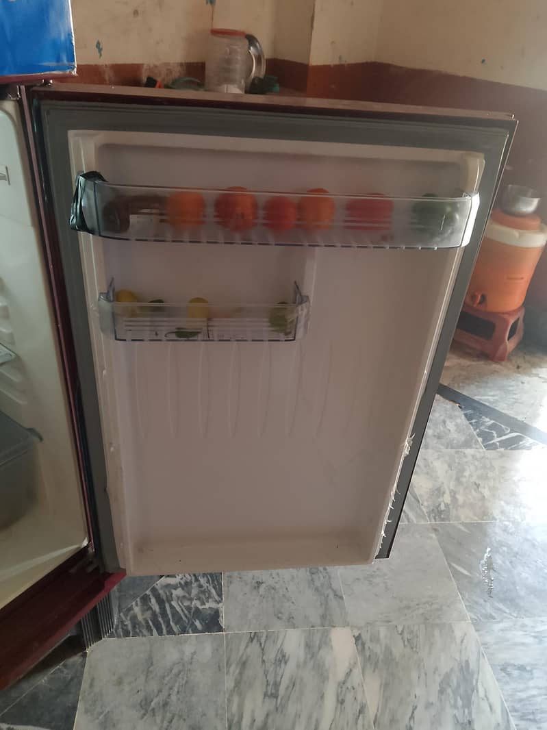 Orient Fridge 6