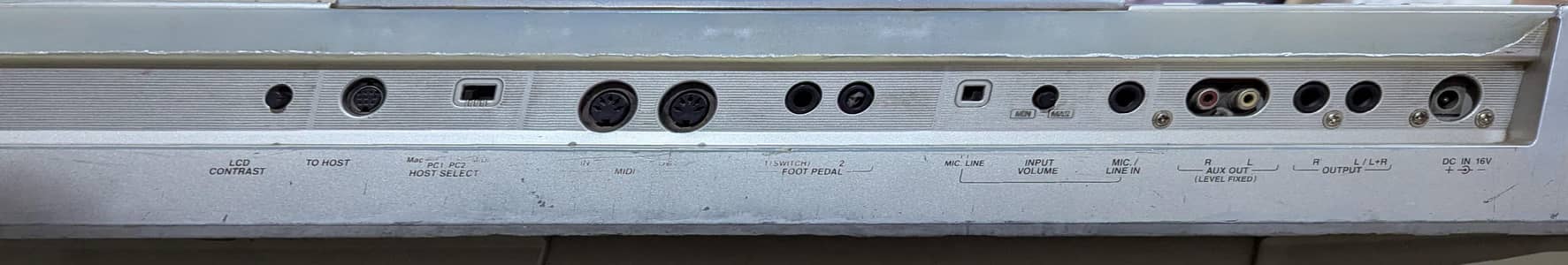 Yahama PSR 2000