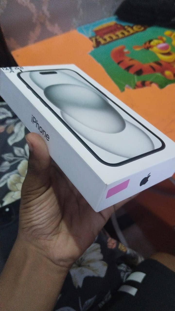 Apple iPhone 15 3